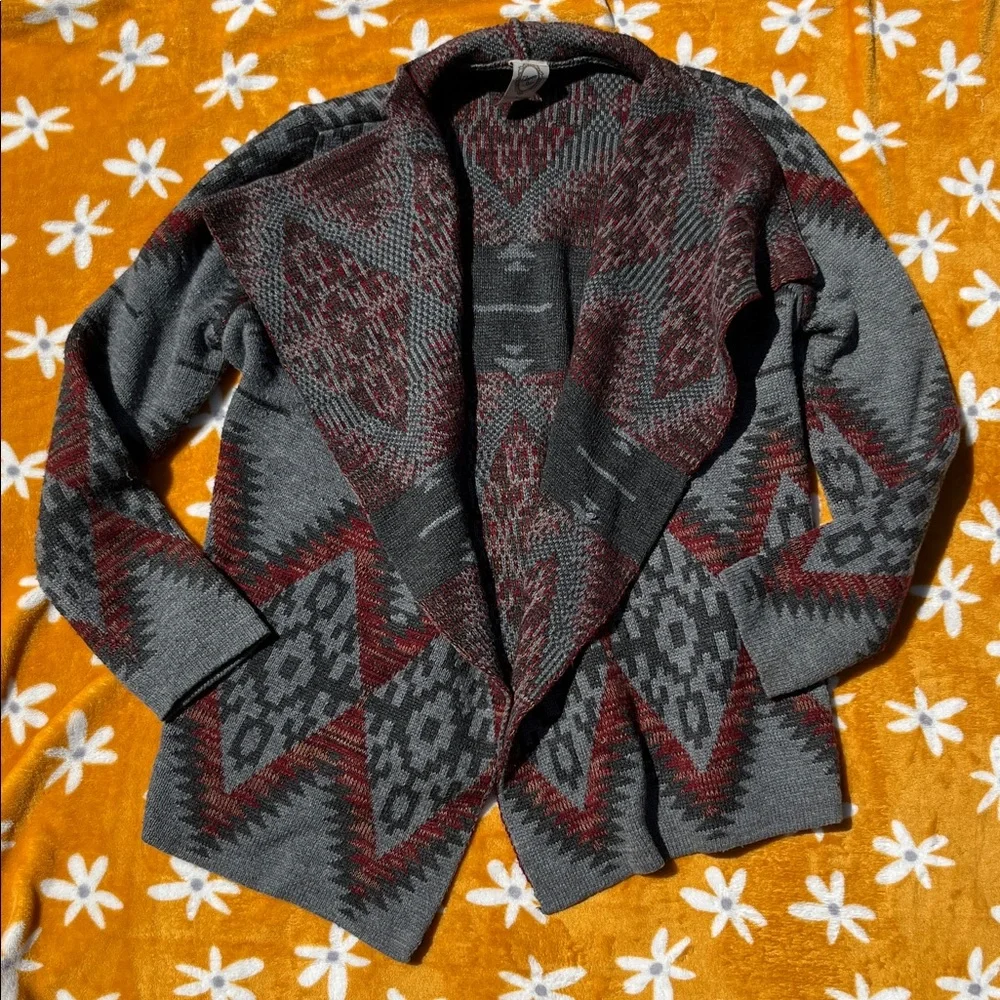 Aztec Pattern Eleven Star Cardigan Size Large 100% Acrylic